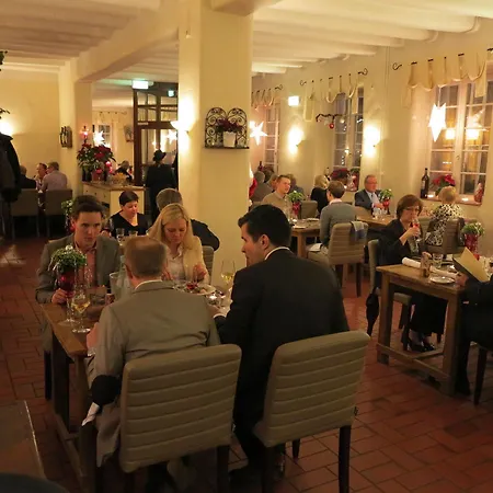 Dycker Weinhaus 3* Juchen