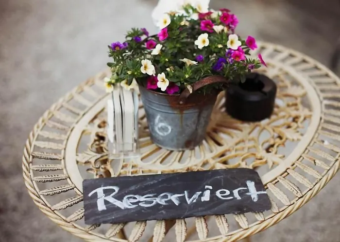 Dycker Weinhaus 酒店 3*