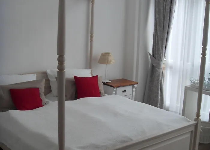 Dycker Weinhaus 酒店